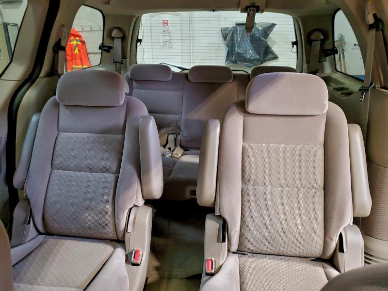 Photo 10 from auction – 2004 FORD FREESTAR with VIN 2FMZA562X4BB02660
