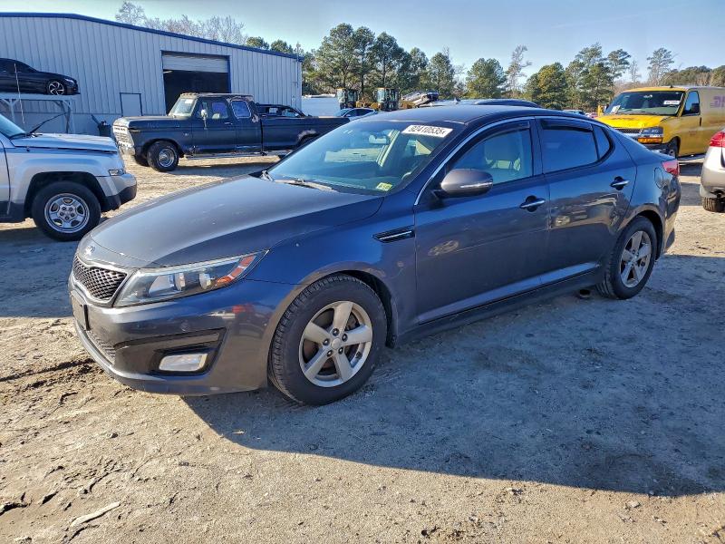 KIA OPTIMA LX 2015 with VIN KNAGM4A7XF5620627 - Photo from auction