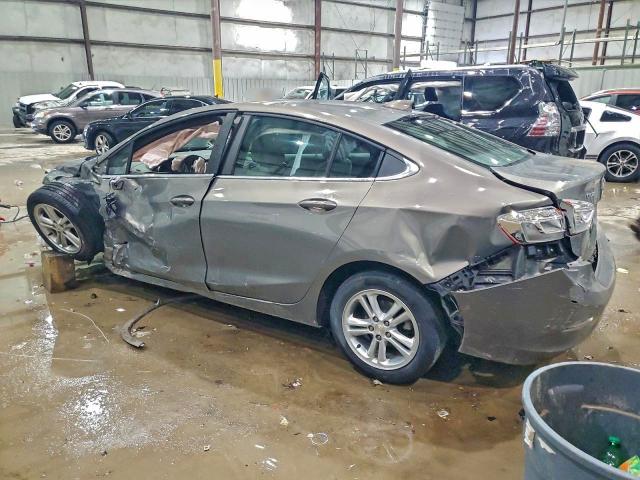 Photo 2 from auction – 2017 CHEVROLET CRUZE LT with VIN 1G1BE5SM0H7205093
