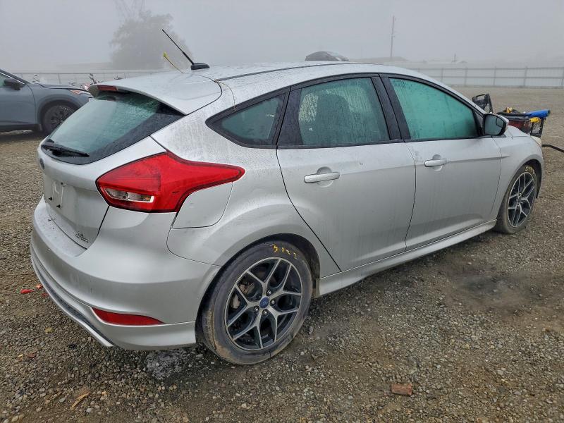Photo 3 from auction – 2016 FORD FOCUS with VIN 1FADP3K24GL258680