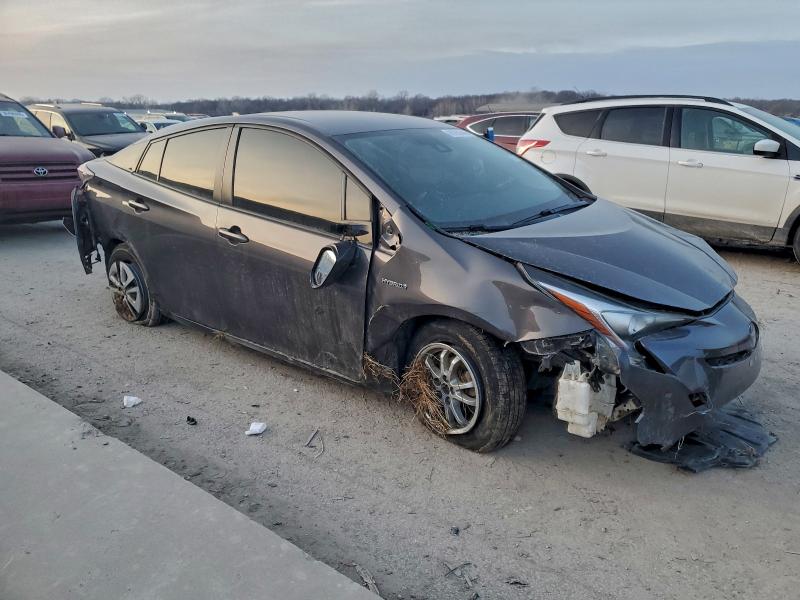 Photo 4 from auction – 2018 TOYOTA PRIUS with VIN JTDKARFU0J3549704