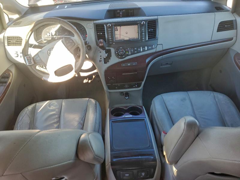 Photo 8 from auction – 2012 TOYOTA SIENNA XLE with VIN 5TDYK3DC8CS241714
