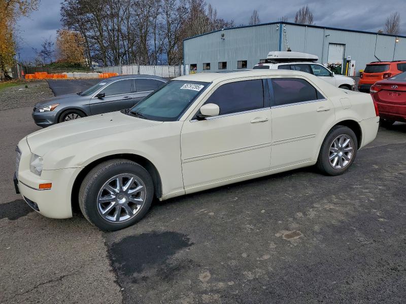 CHRYSLER 300 2007 z numerem VIN 2C3KA53G27H900551 - Zdjęcie z aukcji