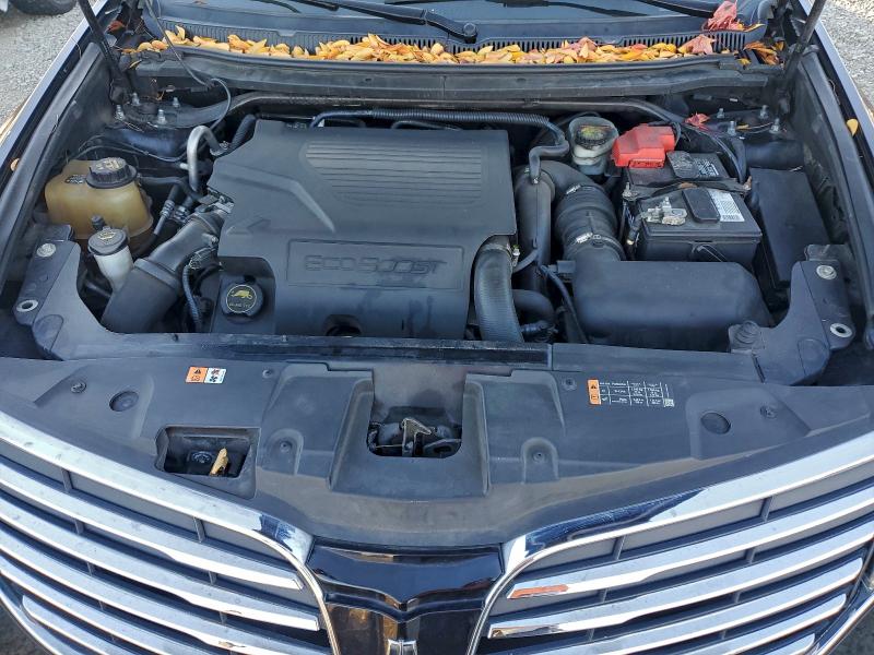 Photo 12 from auction – 2018 LINCOLN MKT with VIN 2LMHJ5AT1JBL00619