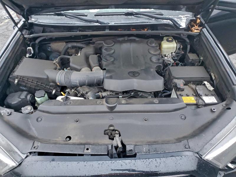 Photo 12 from auction – 2021 TOYOTA 4RUNNER SR with VIN JTEMU5JR1M5956608