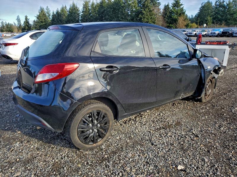 Photo 3 from auction – 2011 MAZDA MAZDA2 with VIN JM1DE1HZ2B0120901