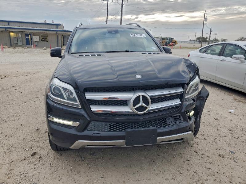 Photo 5 from auction – 2016 MERCEDES-BENZ GL with VIN 4JGDF6EE1GA694656