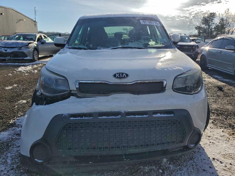 Photo 5 from auction – 2015 KIA SOUL with VIN KNDJN2A22F7791035