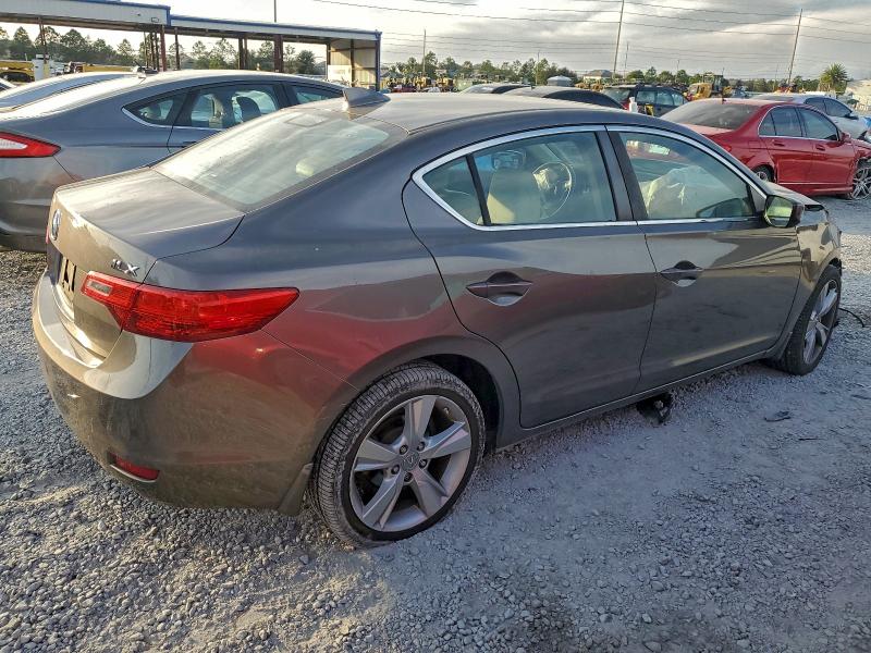 Photo 3 from auction – 2015 ACURA ILX 20 TEC with VIN 19VDE1F70FE002787