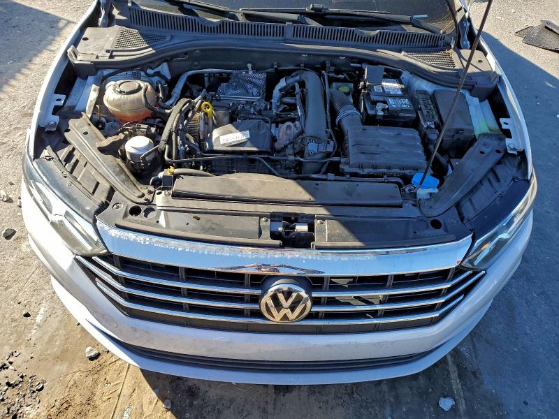 Photo 11 from auction – 2019 VOLKSWAGEN JETTA with VIN 3VWC57BU2KM052590
