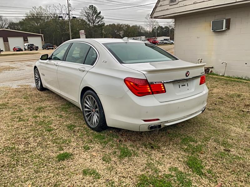 Photo 3 from auction – 2011 BMW 740 LI with VIN WBAKB4C55BC574397