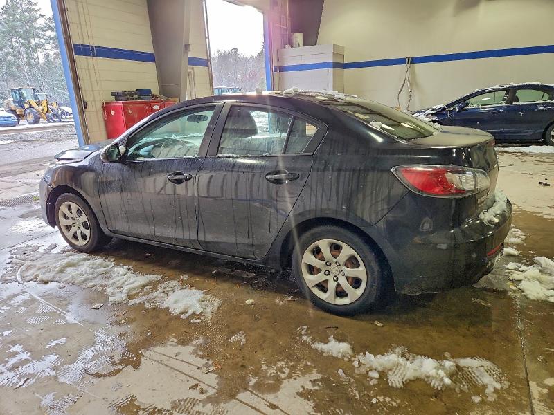 Photo 2 from auction – 2013 MAZDA 3 I with VIN JM1BL1TG5D1708890