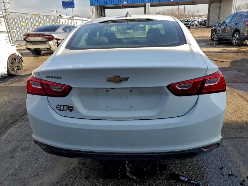 Photo 6 from auction – 2019 CHEVROLET MALIBU LS with VIN 1G1ZC5ST1KF208366