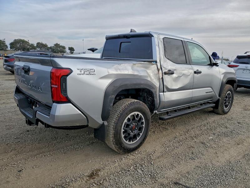 Photo 3 from auction – 2025 TOYOTA TACOMA DOU with VIN 3TMLB5JN4SM179657