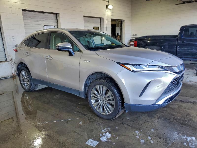 Photo 4 from auction – 2021 TOYOTA VENZA LE with VIN JTEAAAAH1MJ030941