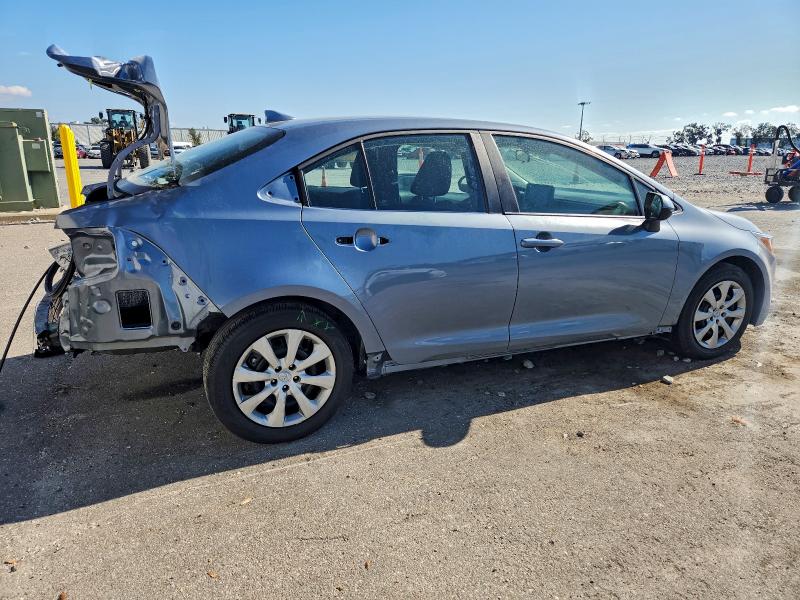 Photo 3 from auction – 2022 TOYOTA COROLLA LE with VIN 5YFEPMAE6NP381174
