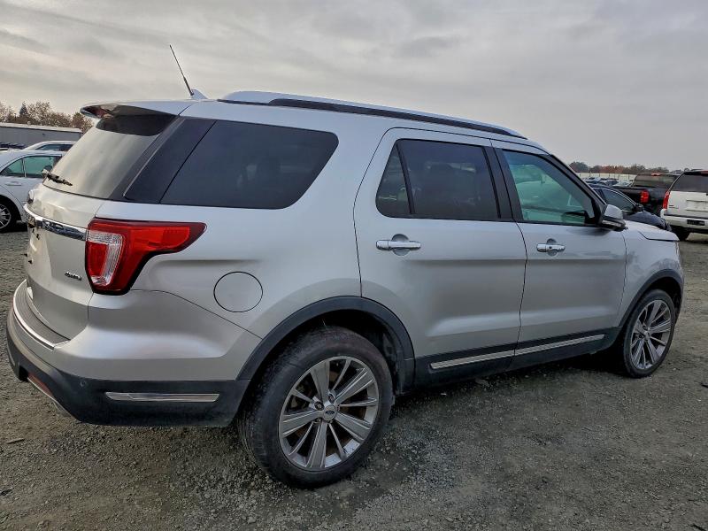 Photo 3 from auction – 2018 FORD EXPLORER L with VIN 1FM5K8F83JGA85190