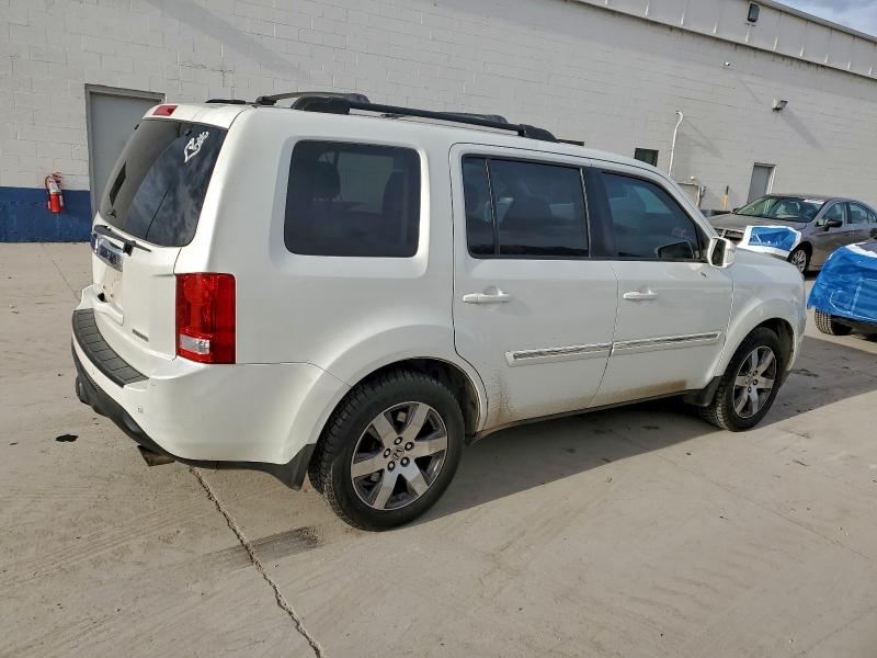Photo 3 from auction – 2014 HONDA PILOT TOUR with VIN 5FNYF3H96EB019571