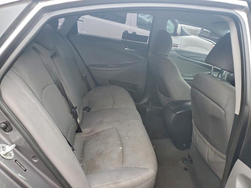 Photo 10 from auction – 2012 HYUNDAI SONATA GLS with VIN 5NPEB4AC7CH369395