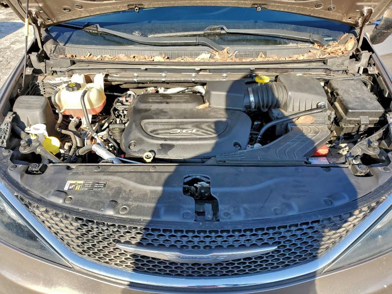 Photo 12 from auction – 2017 CHRYSLER PACIFICA L with VIN 2C4RC1CG4HR851362