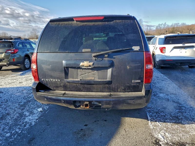 Photo 6 from auction – 2007 CHEVROLET SUBURBAN K with VIN 1GNFK16377J213258
