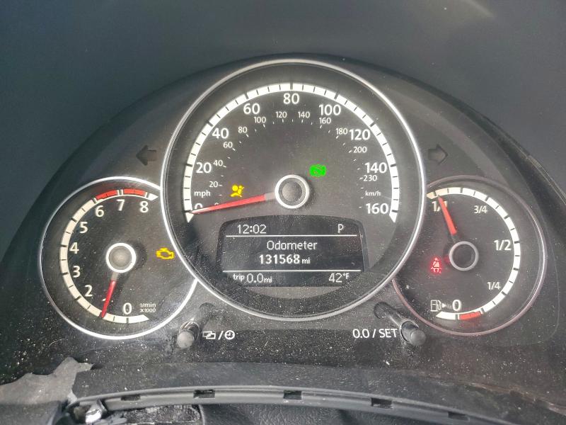 Photo 9 from auction – 2014 VOLKSWAGEN BEETLE TUR with VIN 3VWVS7AT7EM603725