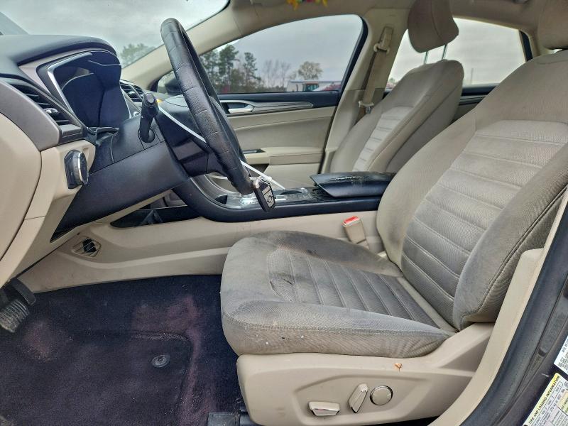 Photo 7 from auction – 2017 FORD FUSION with VIN 3FA6P0LU3HR318300