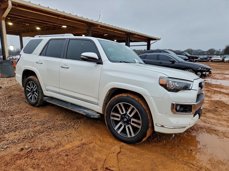 Photo 4 from auction – 2015 TOYOTA 4RUNNER SR with VIN JTEBU5JR6F5256769
