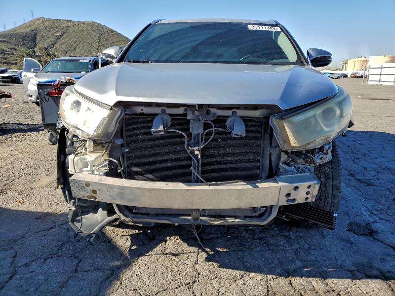 Photo 5 from auction – 2016 TOYOTA HIGHLANDER with VIN 5TDJKRFH6GS238877