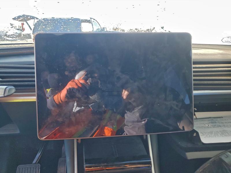 Photo 9 from auction – 2021 TESLA MODEL Y with VIN 5YJYGDEE6MF094872