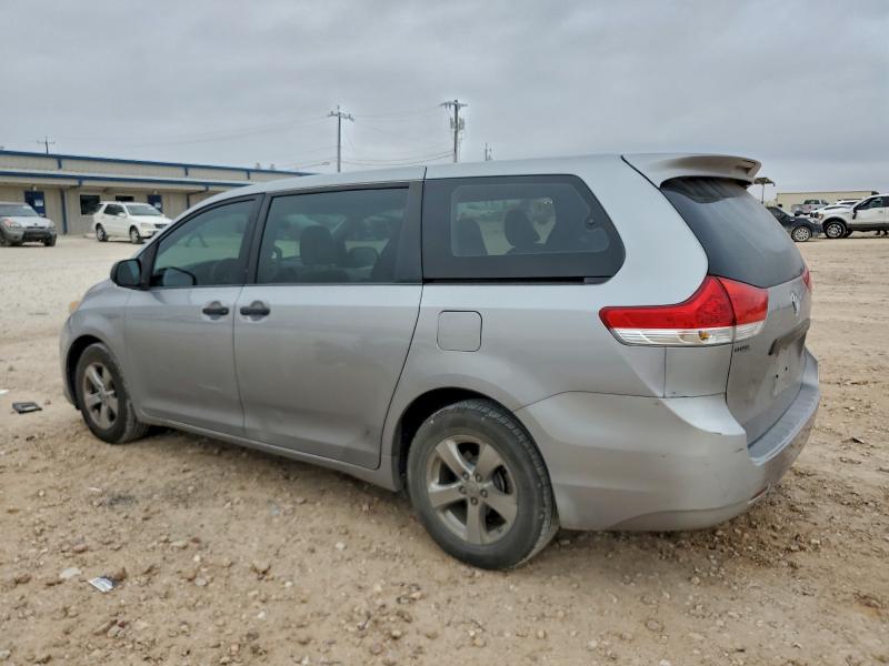Photo 2 from auction – 2012 TOYOTA SIENNA BAS with VIN 5TDKA3DCXCS013349