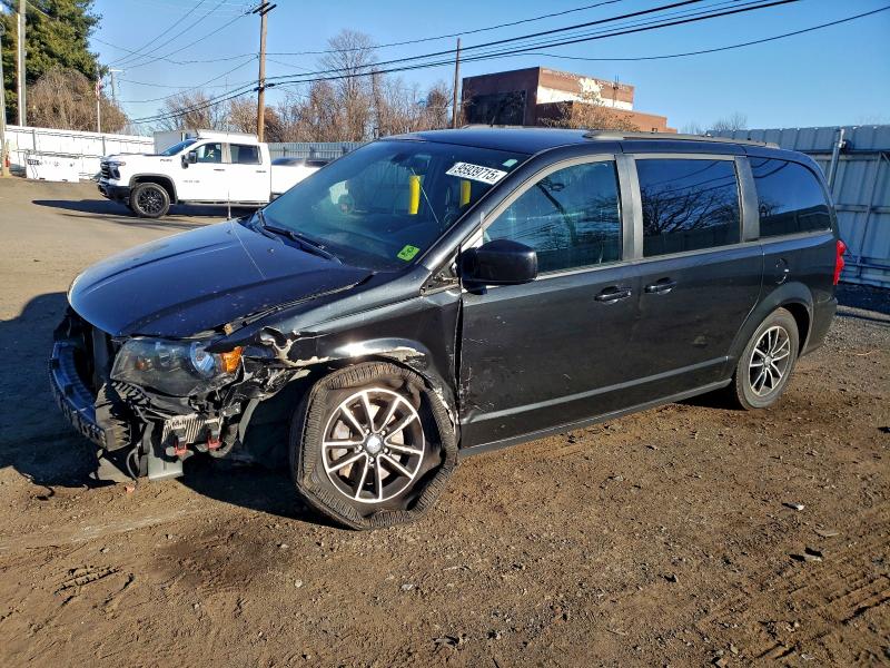 DODGE GRAND CARA 2019 with VIN 2C4RDGEG0KR516846 - Photo from auction