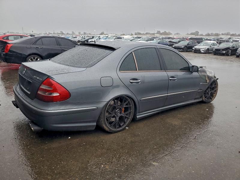 Photo 3 from auction – 2005 MERCEDES-BENZ E 55 AMG with VIN WDBUF76J95A737349