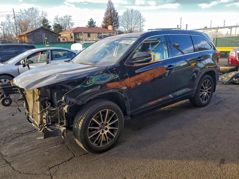 TOYOTA HIGHLANDER 2018 con VIN 5TDJZRFH9JS545284 - Foto de la subasta