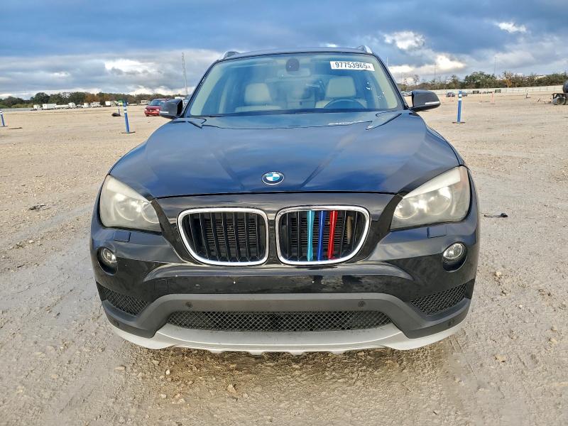 Photo 5 from auction – 2015 BMW X1 XDRIVE2 with VIN WBAVL1C55FVY30993