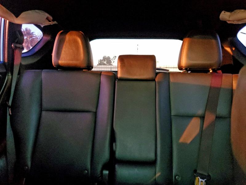 Photo 10 from auction – 2017 TOYOTA RAV4 SE with VIN JTMNFREV8HJ149355