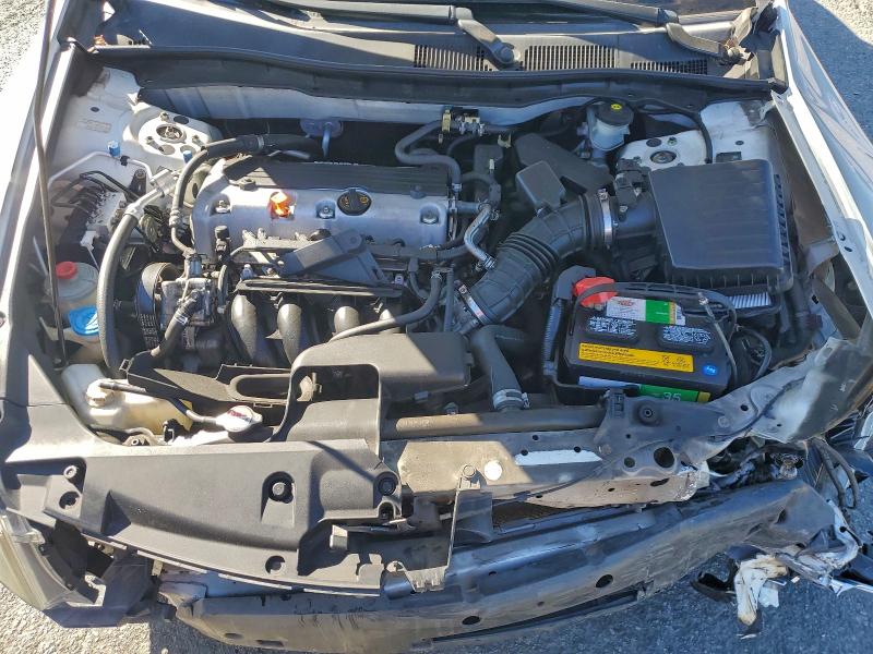 Photo 11 from auction – 2011 HONDA ACCORD SE with VIN 1HGCP2F65BA047281