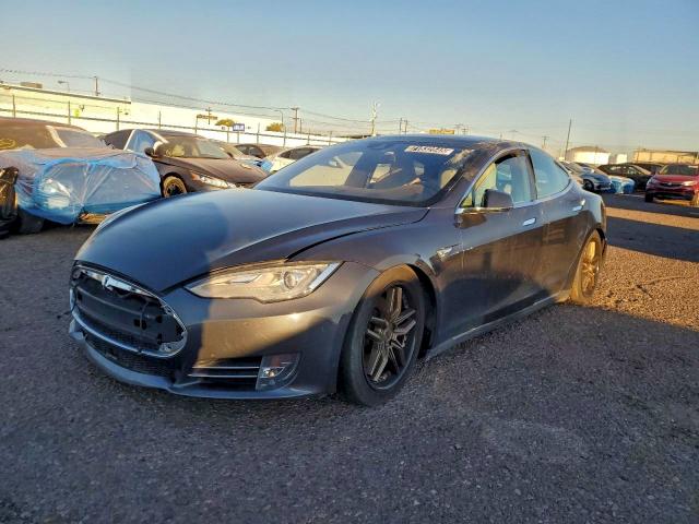 TESLA MODEL S 2015 with VIN 5YJSA1E27FF108602 - Photo from auction