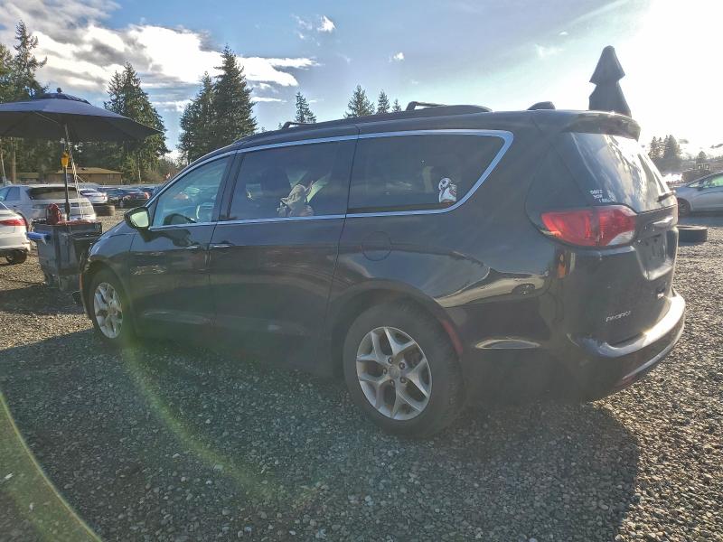 Photo 2 from auction – 2017 CHRYSLER PACIFICA T with VIN 2C4RC1BG1HR788433