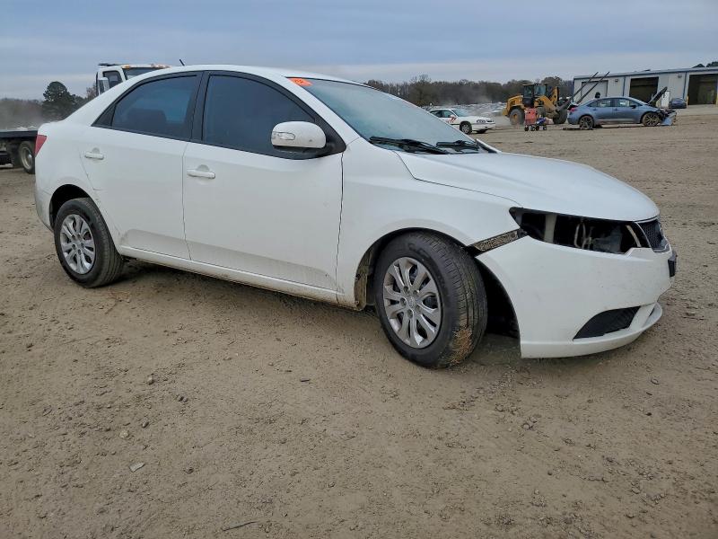 Zdjęcie 4 z aukcji – 2010 KIA FORTE EX z VIN KNAFU4A24A5836711