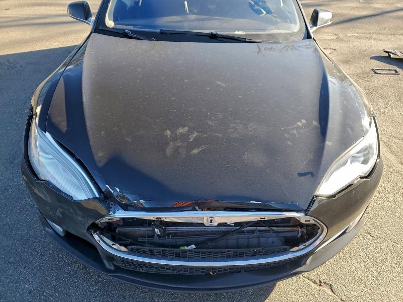 Photo 11 from auction – 2014 TESLA MODEL S with VIN 5YJSA1H13EFP52308