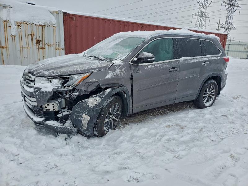 TOYOTA HIGHLANDER 2017 with VIN 5TDJZRFH0HS429949 - Photo from auction