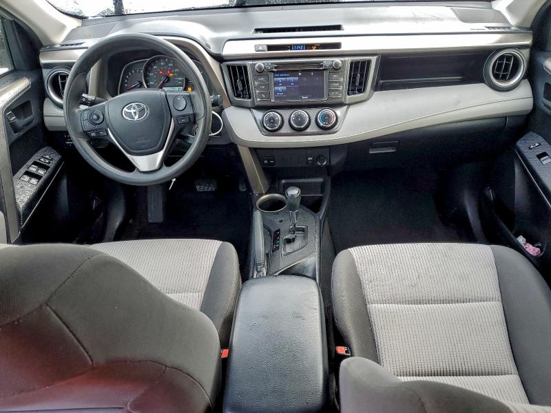 Photo 8 from auction – 2015 TOYOTA RAV4 LE with VIN JTMZFREV9FD055188
