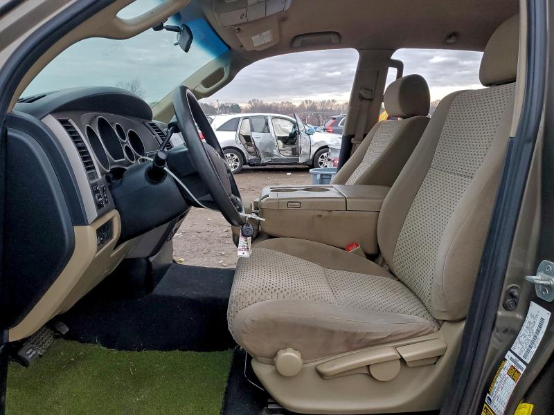 Photo 7 from auction – 2012 TOYOTA TUNDRA DOU with VIN 5TFUM5F19CX037532