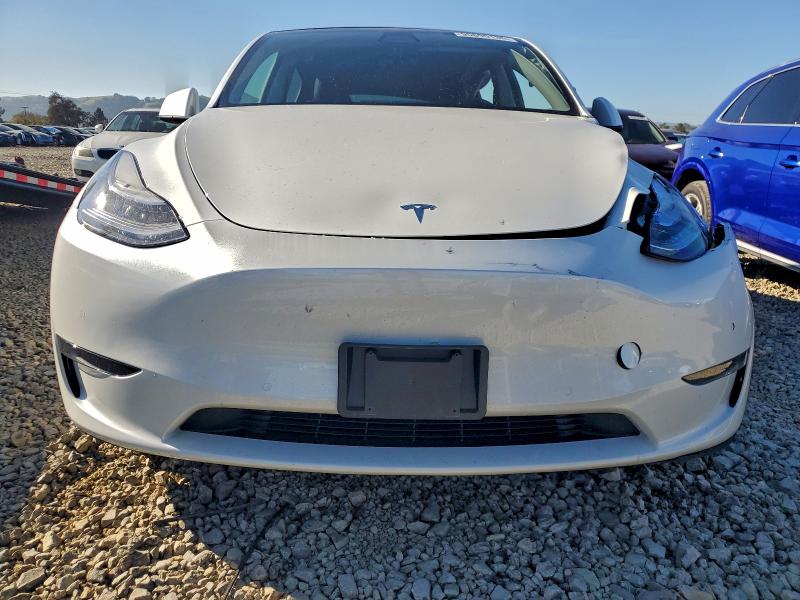 Photo 5 from auction – 2020 TESLA MODEL Y with VIN 5YJYGDEE5LF010426