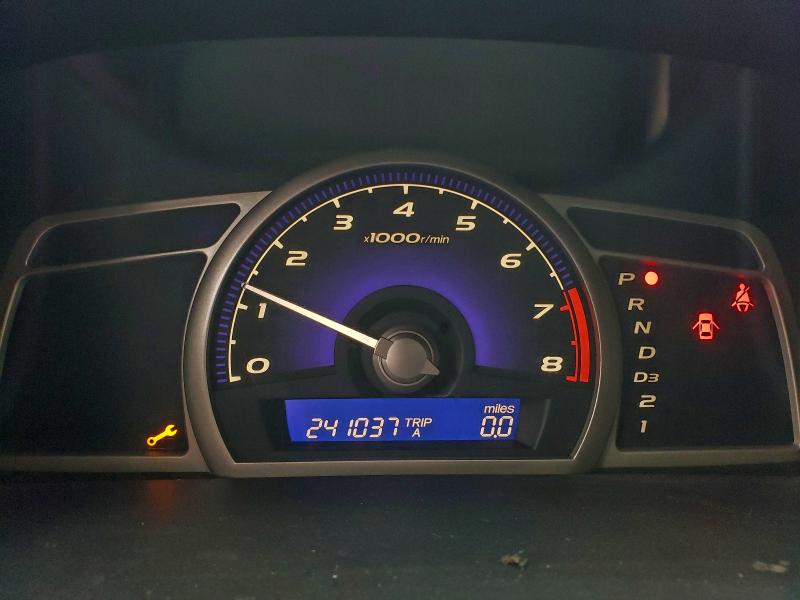 Photo 9 from auction – 2010 HONDA CIVIC EX with VIN 19XFA1F86AE046760