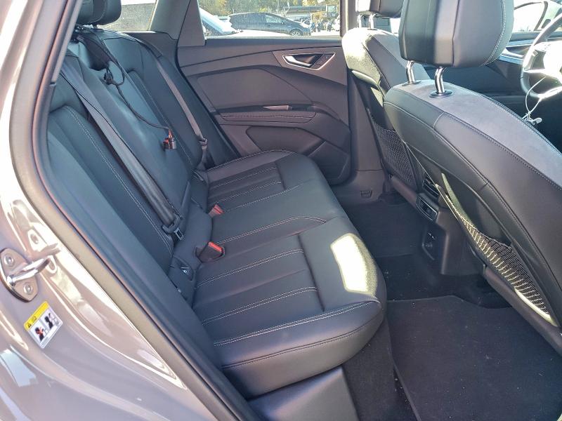 Zdjęcie 11 z aukcji – 2025 AUDI Q4 E-TRON z VIN WA1A5BFZ7SP052656