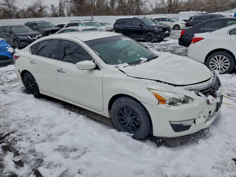 Photo 4 from auction – 2014 NISSAN ALTIMA 2.5 with VIN 1N4AL3AP4EN224770