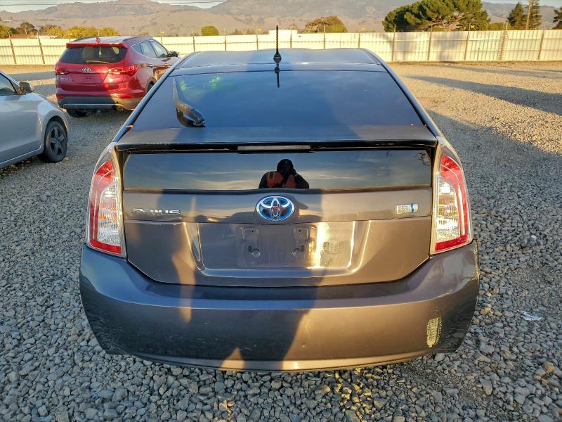 Photo 6 from auction – 2014 TOYOTA PRIUS with VIN JTDKN3DU1E1774963