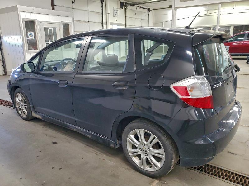 Photo 2 from auction – 2010 HONDA FIT with VIN JHMGE8H41AC034601